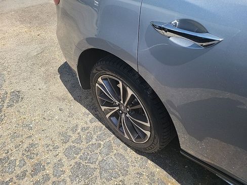 Used 2020 Acura MDX SH-AWD w/ Technology Package image 11