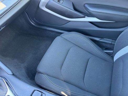 Used 2021 Chevrolet Camaro LT image 16