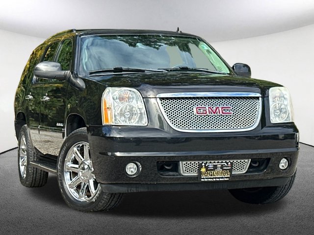 Used 2013 GMC Yukon Denali AWD/4WD image 2