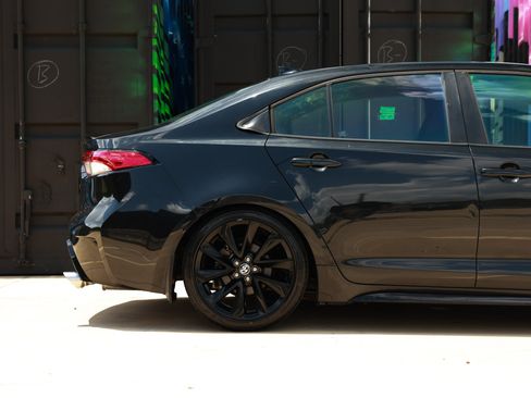 Used 2022 Toyota Corolla SE FWD image 29