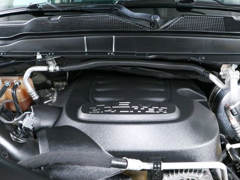 Used 2022 RAM 2500 Laramie w/ Protection Group AWD/4WD image 30