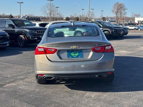 Used 2018 Chevrolet Malibu Premier w/ Premier Sun and Wheel Package image 4