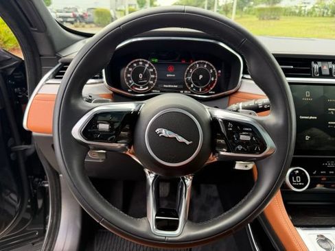 Used 2024 Jaguar F-PACE R-Dynamic S AWD/4WD image 22