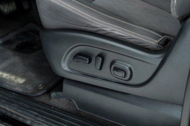 Used 2021 Nissan Titan SV w/ SV Convenience Package AWD/4WD image 29