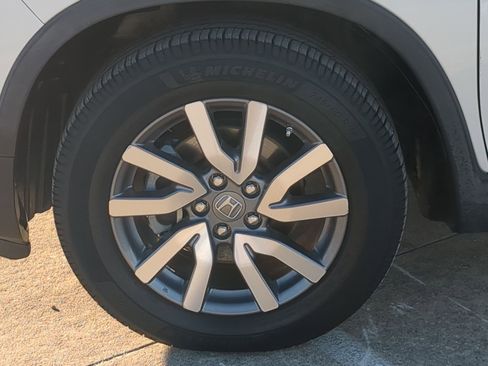 Used 2019 Honda Pilot EX image 11