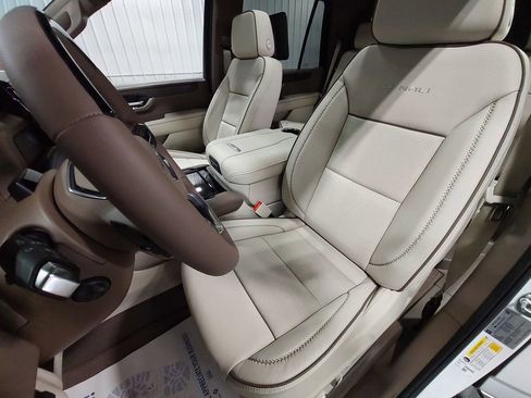 New 2026 GMC Yukon Denali w/ Advanced Technology Package AWD/4WD image 15