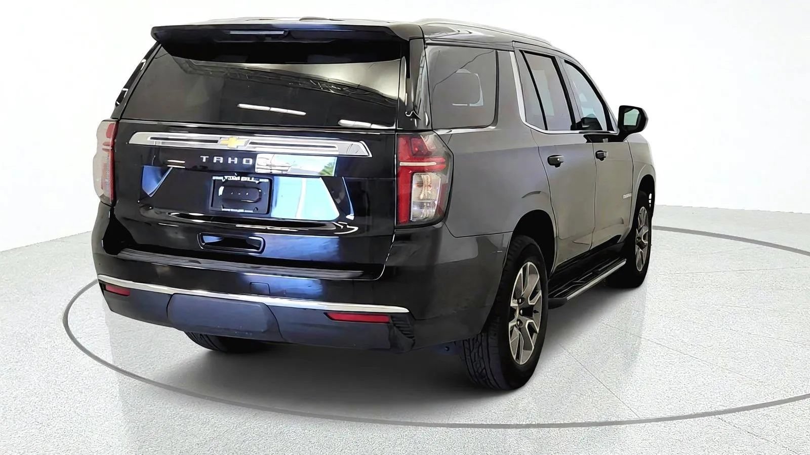 Used 2024 Chevrolet Tahoe LS w/ Driver Alert Package AWD/4WD image 8