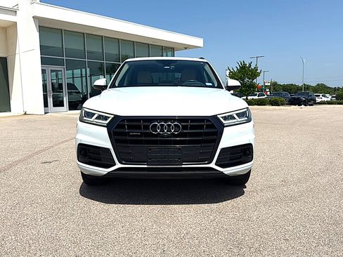 Used 2019 Audi Q5 Prestige w/ Prestige Package AWD/4WD image 2