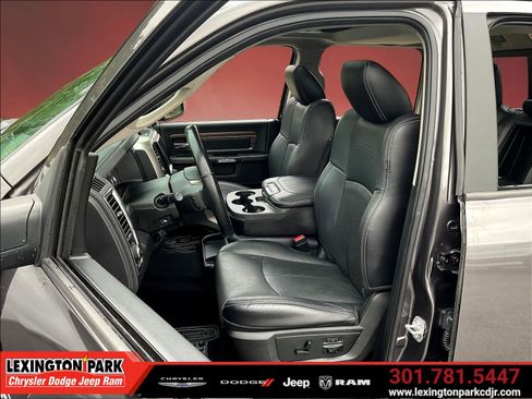 Used 2018 RAM 1500 Laramie w/ Convenience Group AWD/4WD image 21