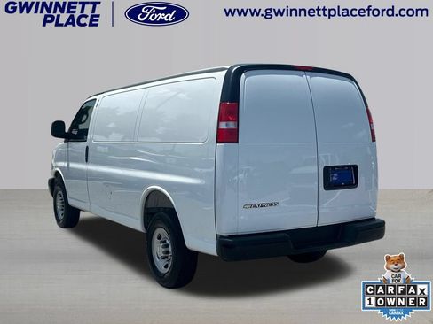 Used 2025 Chevrolet Express 2500 w/ Driver Convenience Package RWD image 7