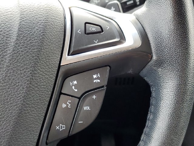 Used 2019 Ford Edge Titanium w/ Cold Weather Package AWD/4WD image 14