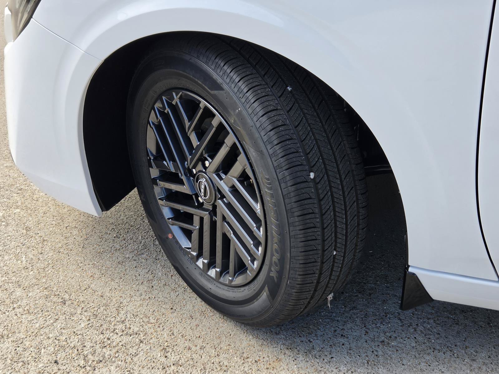 New 2027 Nissan Sentra SV FWD image 9