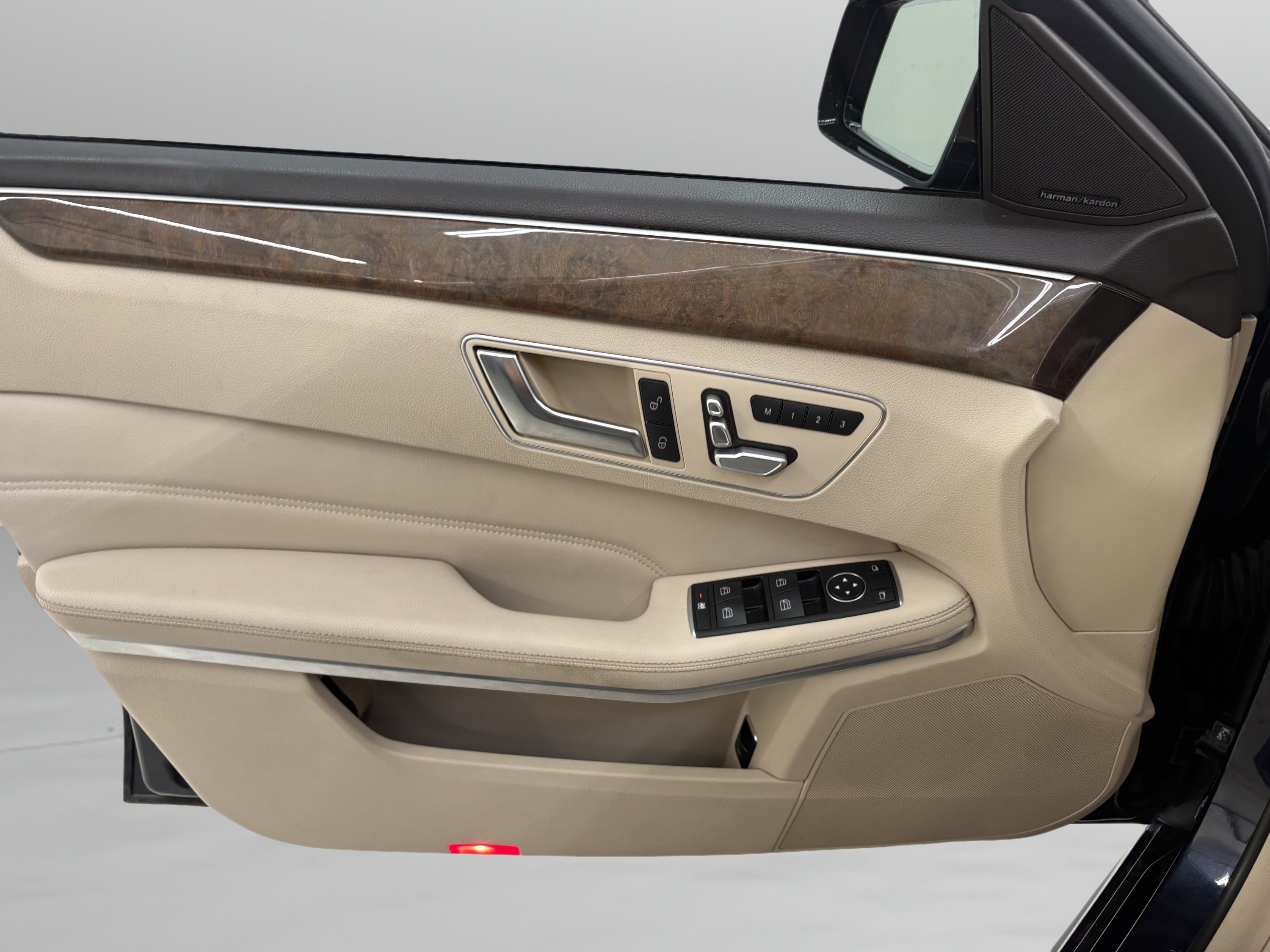 Used 2014 Mercedes-Benz E 350 4MATIC Sedan w/ Premium 1 Package image 29