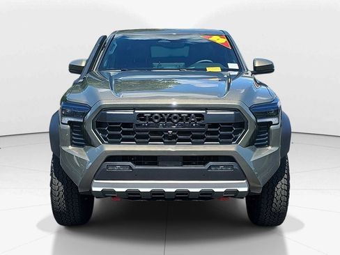 Used 2025 Toyota Tacoma 4x4 Double Cab Hybrid w/ Tow Tech Package image 8