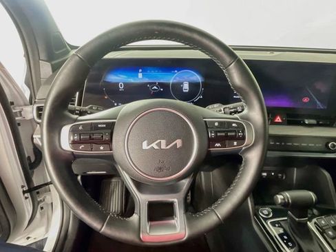 Used 2025 Kia Sportage X-Pro Prestige AWD/4WD image 12