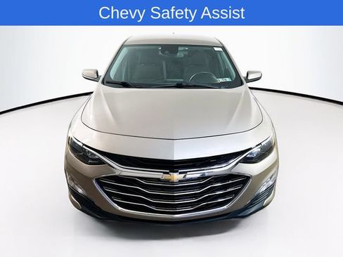 Used 2024 Chevrolet Malibu LT FWD image 2