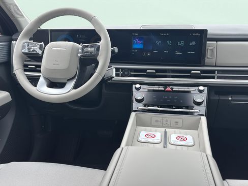 New 2026 Hyundai Santa Fe SE FWD image 10