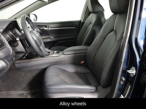 Used 2021 Toyota Camry XSE FWD image 13