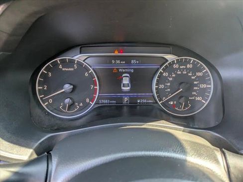 Used 2025 Nissan Altima 2.5 SV FWD image 10