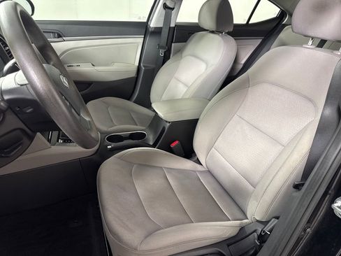 Used 2018 Hyundai Elantra SEL FWD image 11