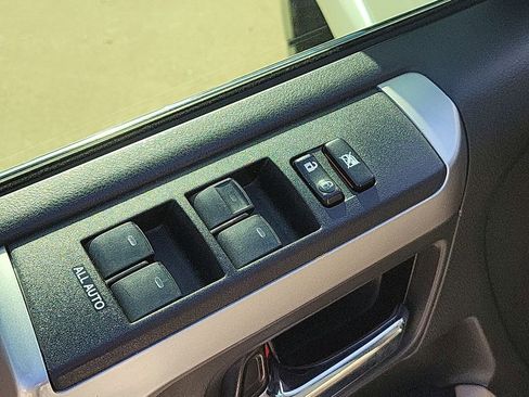 Used 2016 Toyota 4Runner Limited image 24