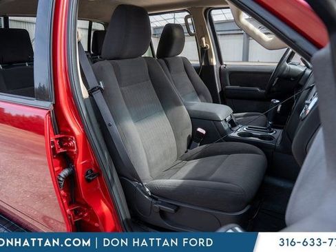 Used 2010 Ford Explorer Sport Trac XLT image 22