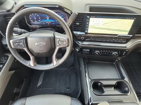 Used 2025 Chevrolet Silverado 2500 ZR2 w/ Technology Package AWD/4WD image 29