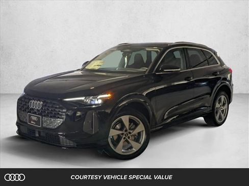 New 2025 Audi Q5 Premium Plus w/ Premium Plus AWD/4WD image 1