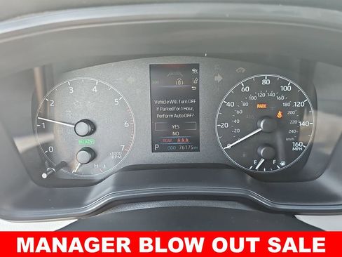 Used 2024 Toyota Corolla SE w/ Convenience Package image 18