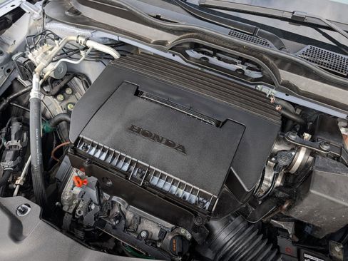Used 2025 Honda Pilot Black Edition image 27