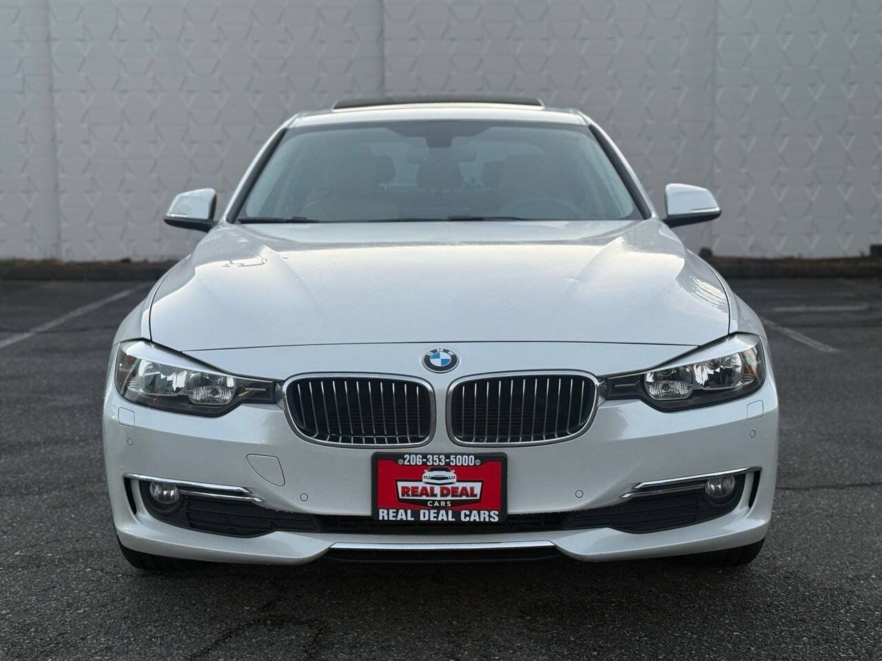 Used 2014 BMW 328d xDrive Sedan AWD/4WD image 2