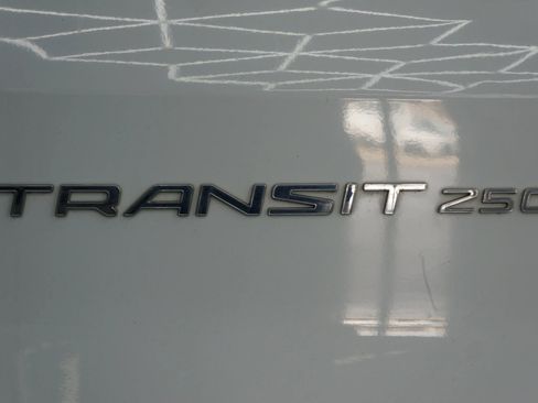 Used 2020 Ford Transit 250 Medium Roof image 9