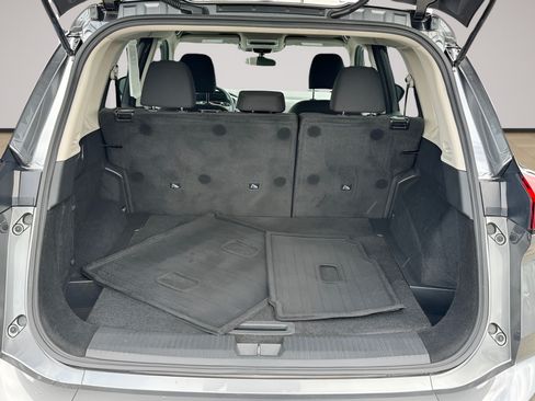 Used 2024 Nissan Rogue S AWD/4WD image 32