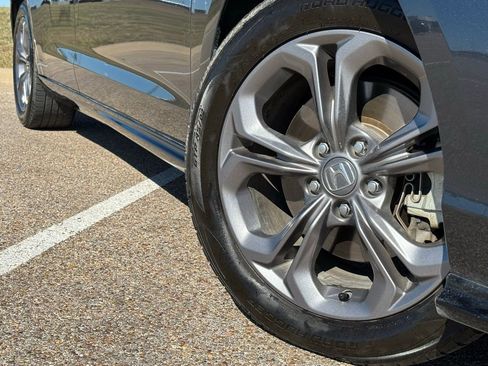 Used 2024 Honda Accord EX-L image 2