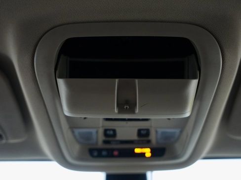 Used 2018 GMC Acadia Denali w/ Technology Package image 30