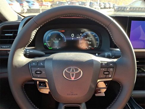 New 2026 Toyota Crown XLE image 17