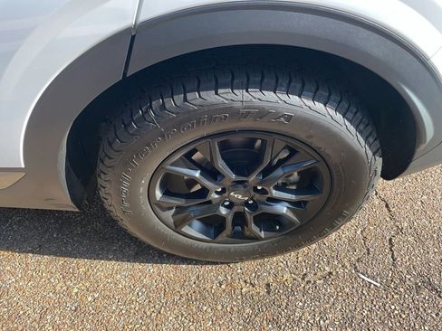 Used 2024 Kia Sportage X-Pro image 2