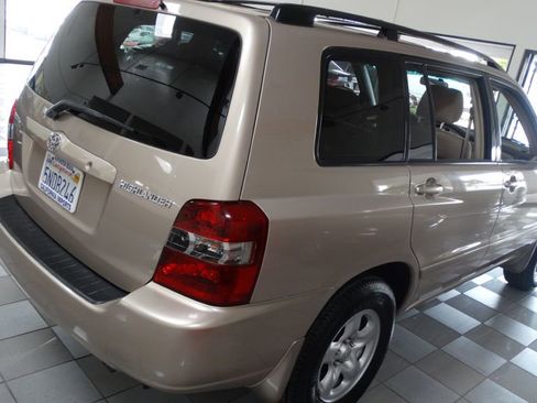 Used 2005 Toyota Highlander image 6