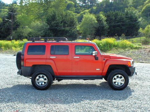 Used 2009 HUMMER H3 Alpha AWD/4WD image 8
