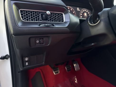 Used 2025 Honda Civic Type R image 27