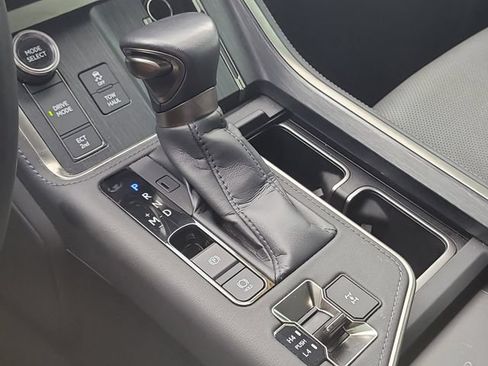 Used 2024 Lexus GX 550 w/ Accessory Package (31) AWD/4WD image 29