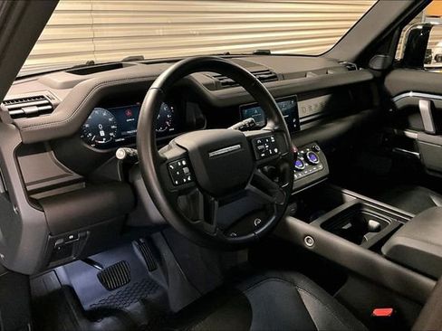 Certified 2024 Land Rover Defender 110 X-Dynamic SE AWD/4WD image 24