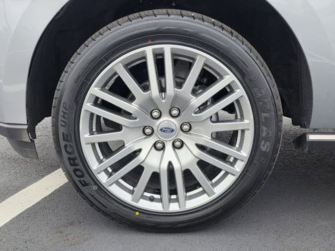 Used 2024 Ford Expedition Max Limited AWD/4WD image 35