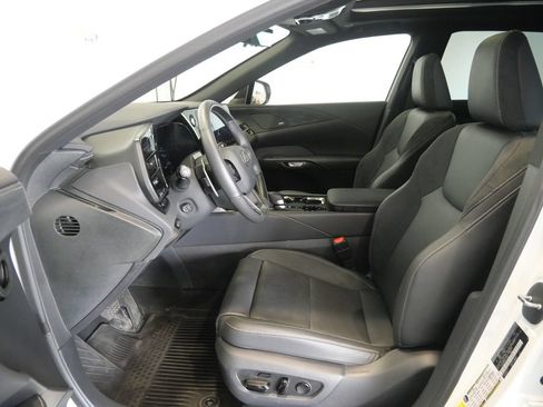 Certified 2025 Lexus RX 350 AWD w/ Convenience Package image 15