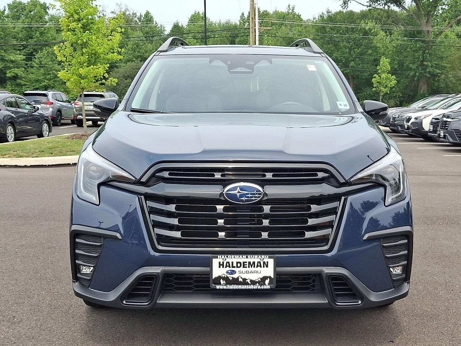 Used 2023 Subaru Ascent Onyx Edition AWD/4WD image 2