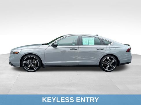 Certified 2025 Honda Accord Sport image 3
