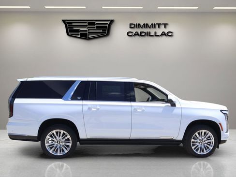 New 2026 Cadillac Escalade ESV Luxury AWD/4WD image 6