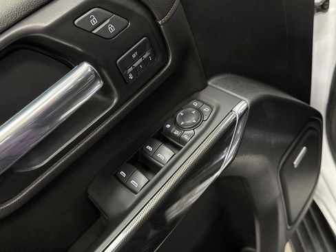 Used 2022 GMC Sierra 2500 AT4 w/ AT4 Premium Plus Package image 32