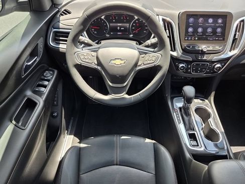 Certified 2023 Chevrolet Equinox Premier FWD image 13