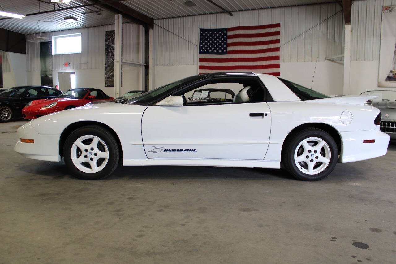 Used 1994 Pontiac Firebird Coupe RWD image 3
